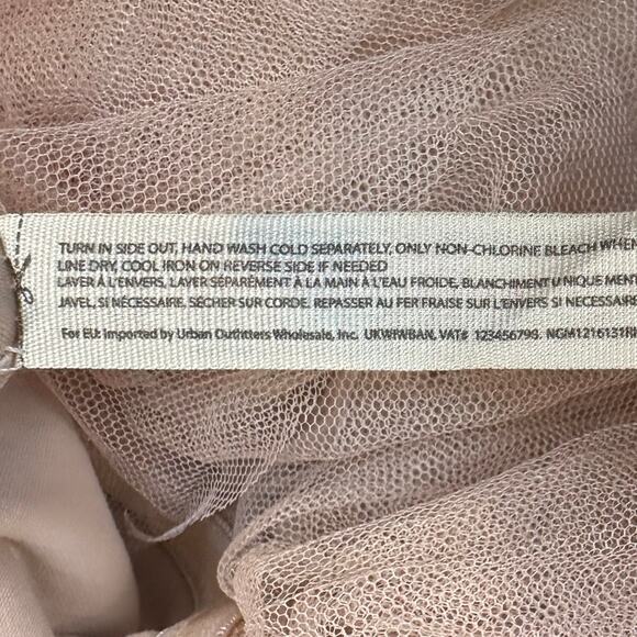 NWT Free People Big Love Pink Tutu Tulle Off the Shoulder Bodysuit Size Large - Picture 12 of 13